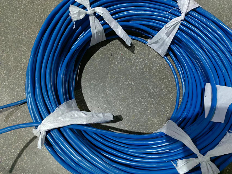 16952610868997.jpg 計(jì)算機(jī)電纜.jpg