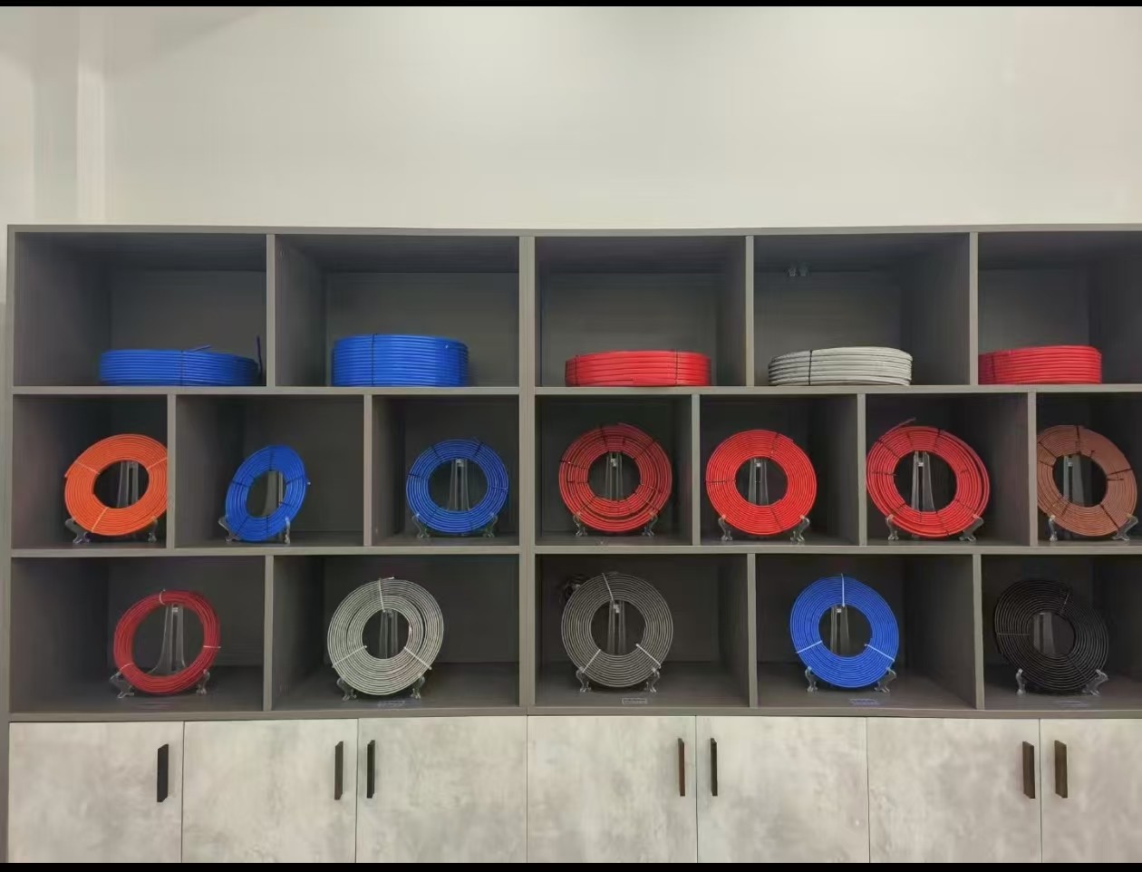 17606635985963.jpg 215348dca1c93e99cd721a50ab57304.jpg